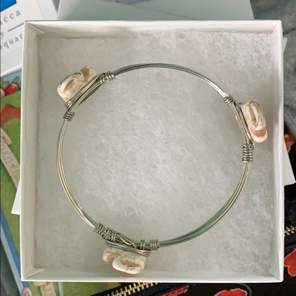 Elephant silver bangle - Picture 2 of 2